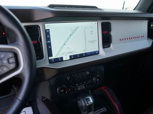 Certified 2024 Ford Bronco Heritage Edition image 21