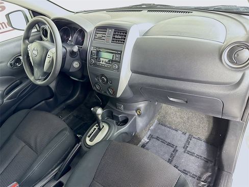 Used 2017 Nissan Versa SV image 28