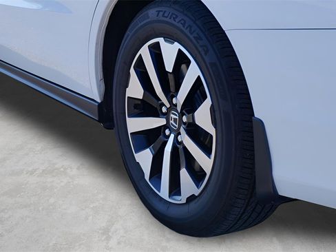 Certified 2025 Honda Odyssey EX-L image 9