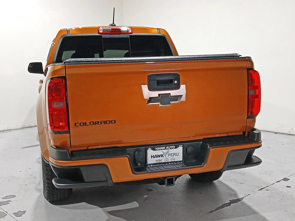 Used 2017 Chevrolet Colorado Z71 AWD/4WD image 5