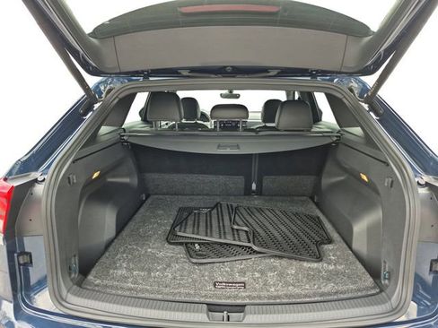 Used 2023 Volkswagen Atlas Cross Sport SE w/ Panoramic Sunroof Package image 19