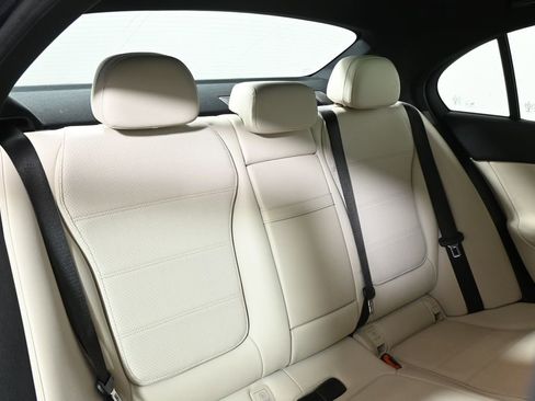 Used 2022 Mercedes-Benz C 300 4MATIC Sedan image 35
