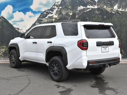 Certified 2025 Toyota 4Runner SR5 AWD/4WD image 9