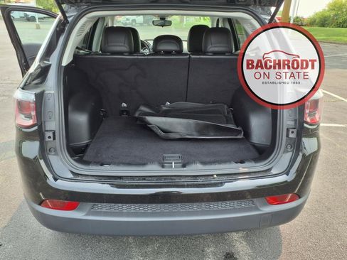 Used 2021 Jeep Compass Latitude image 30