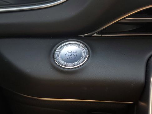 Used 2024 Genesis GV80 2.5T AWD/4WD image 31