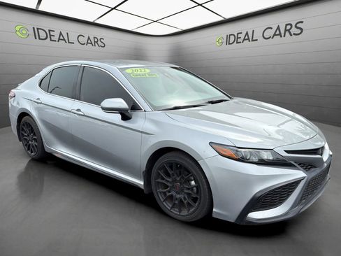 Used 2022 Toyota Camry SE w/ TRD Appearance Package (TMS) FWD image 3