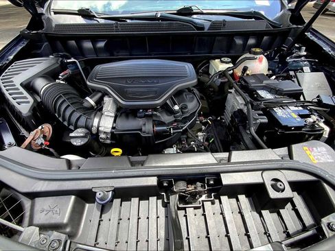 Used 2018 Cadillac XT5 Luxury w/ Driver Awareness Package image 59