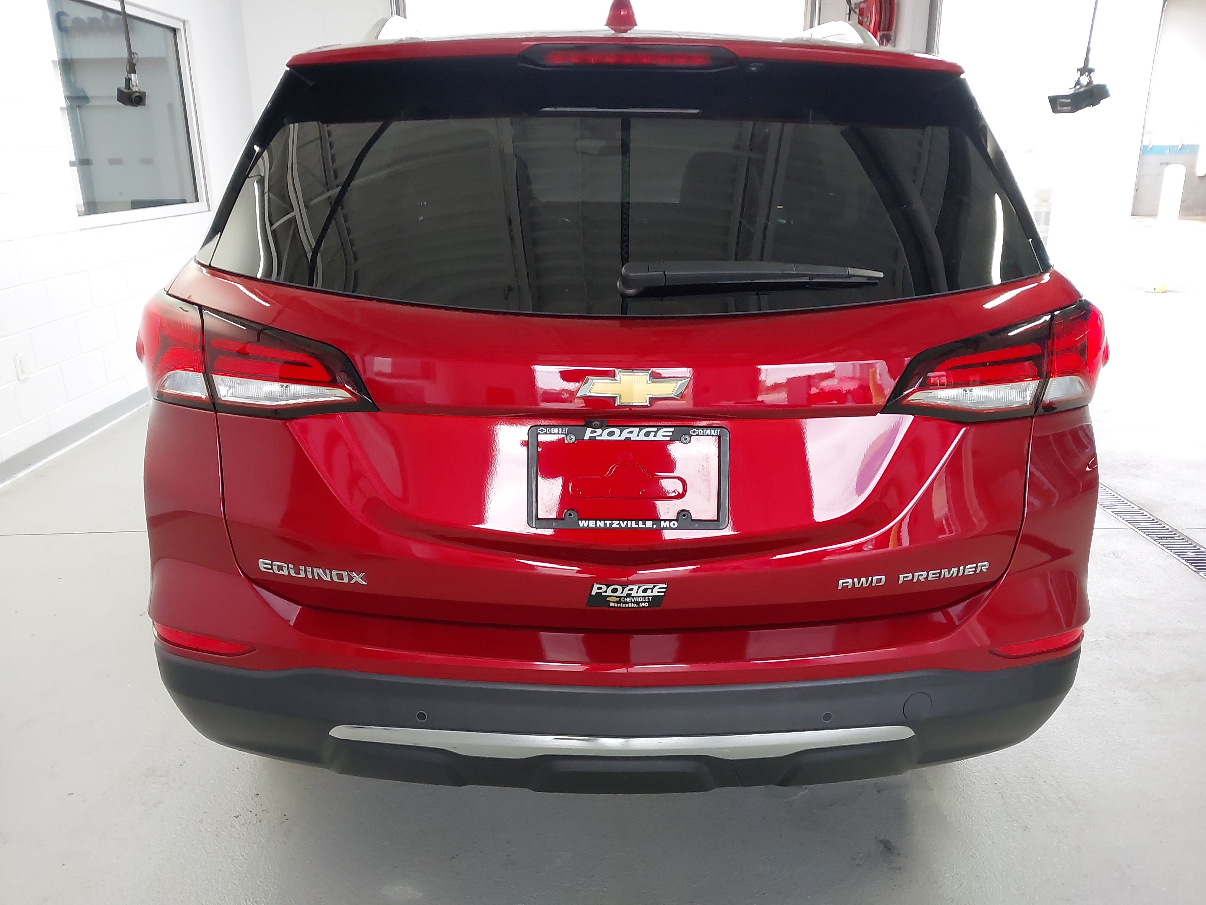 Used 2024 Chevrolet Equinox Premier AWD/4WD image 33