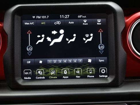 Used 2022 Jeep Wrangler Unlimited Rubicon AWD/4WD image 35
