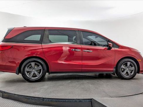 Used 2023 Honda Odyssey EX image 9