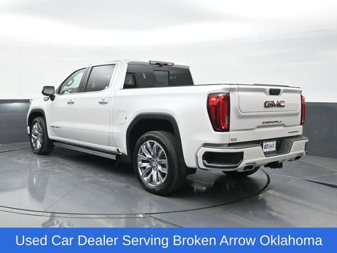 Used 2024 GMC Sierra 1500 Denali w/ Denali Reserve Package AWD/4WD image 9