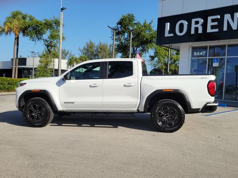 Used 2025 GMC Canyon Elevation w/ Convenience Package AWD/4WD image 8
