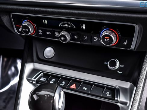 Used 2020 Audi Q3 2.0T Premium w/ Convenience Package image 29