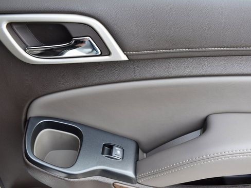 Used 2019 GMC Yukon Denali w/ Denali Ultimate Package image 14