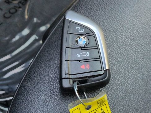 Used 2021 BMW 330i Sedan w/ M Sport Package RWD image 27