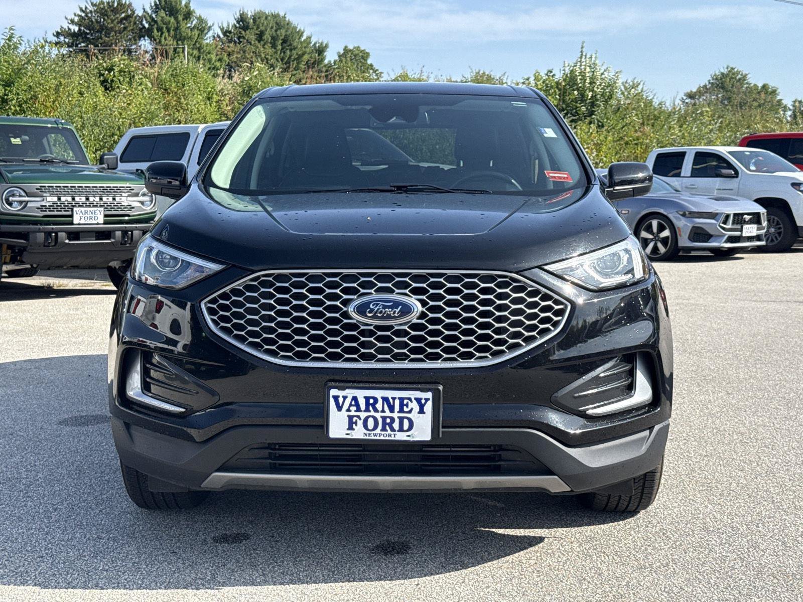 Used 2024 Ford Edge SEL AWD/4WD image 2