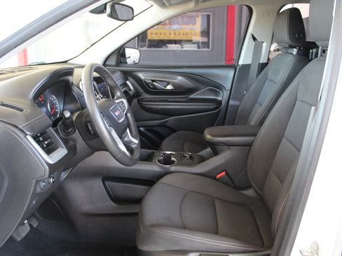 Used 2022 GMC Terrain SLE FWD image 30