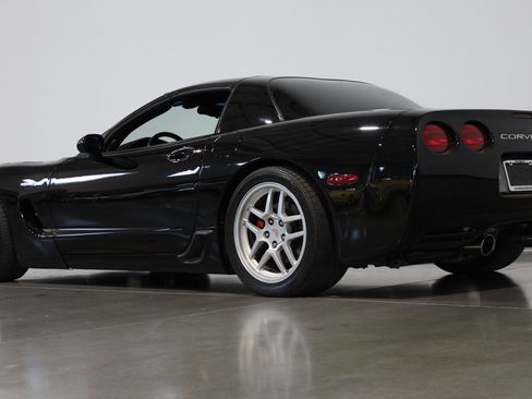 Used 2001 Chevrolet Corvette Z06 RWD image 33