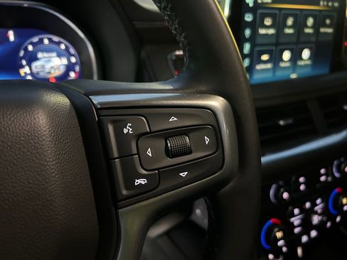 Used 2023 Chevrolet Tahoe Z71 image 18