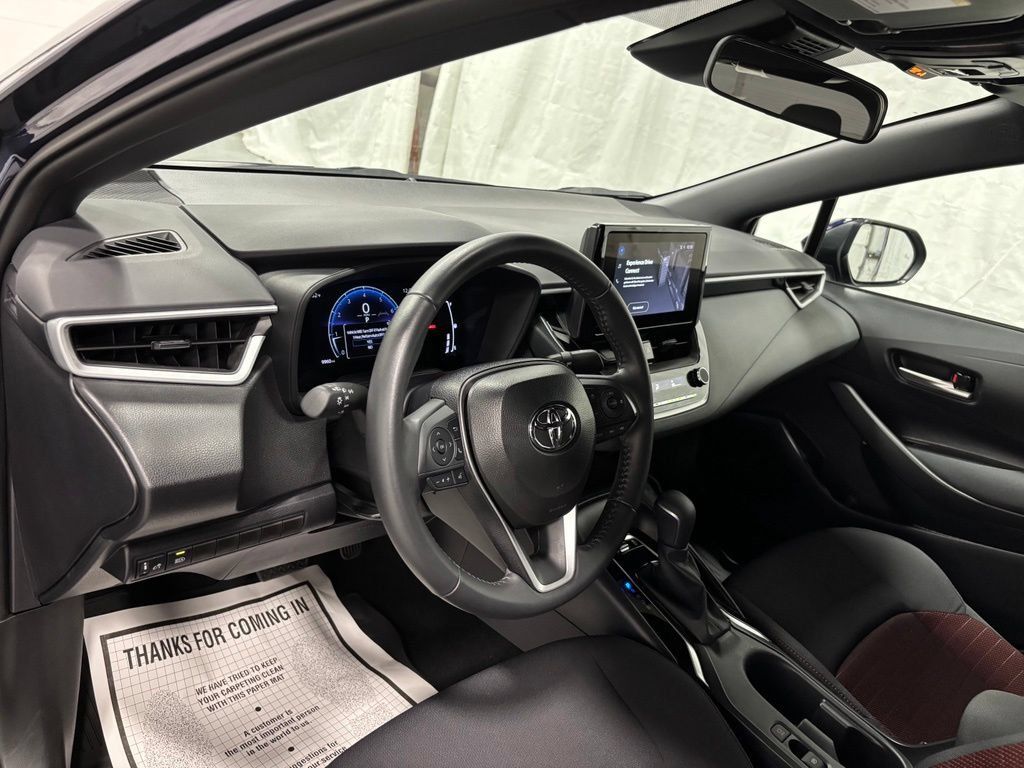 Used 2026 Toyota Corolla SE FWD image 15