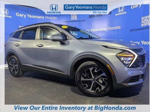 Used 2025 Kia Sportage EX w/ Premium Package image 6