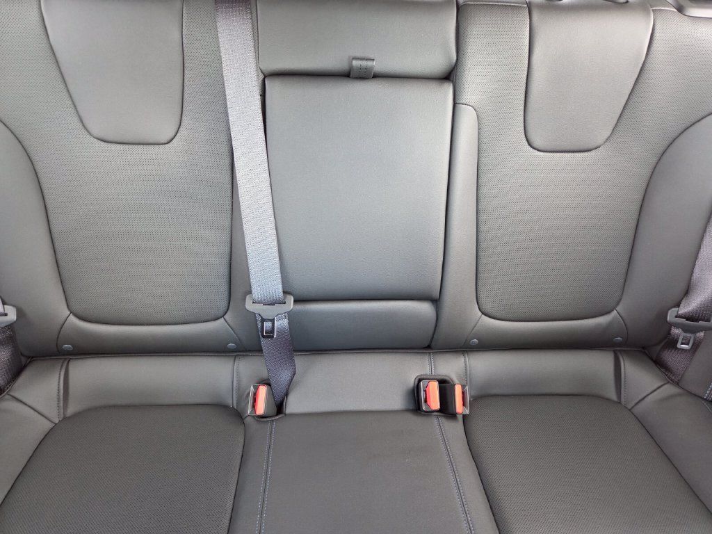 Used 2025 Buick Encore GX Sport Touring w/ Comfort Package FWD image 30