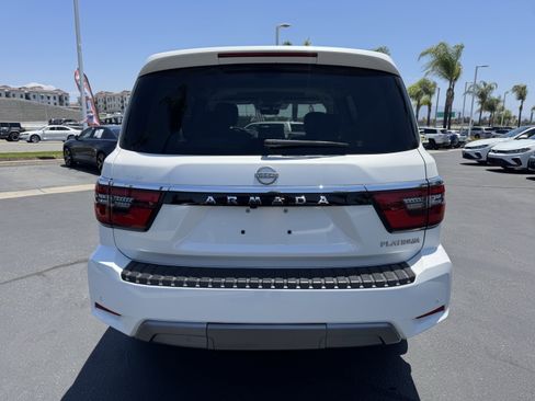 Used 2024 Nissan Armada Platinum w/ Captain's Chairs Package RWD image 9