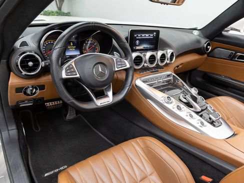 Used 2018 Mercedes-Benz AMG GT C image 6