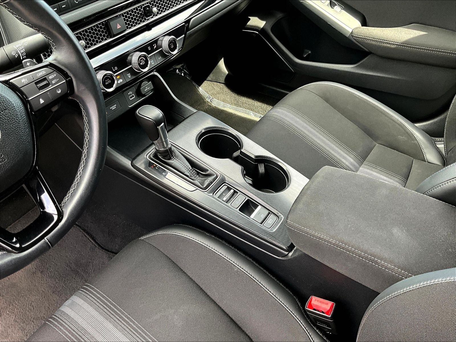Used 2023 Honda Civic Sport image 17