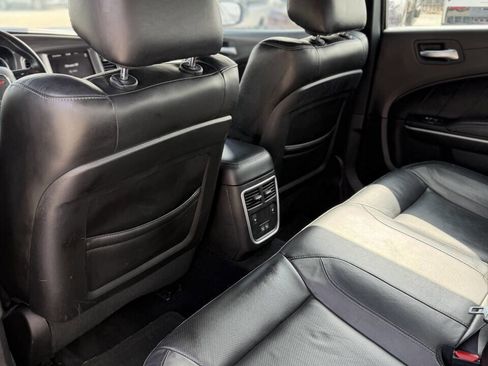 Used 2022 Dodge Charger SXT w/ Plus Group image 17