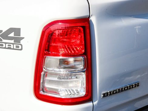 Used 2022 RAM 1500 Big Horn AWD/4WD image 9