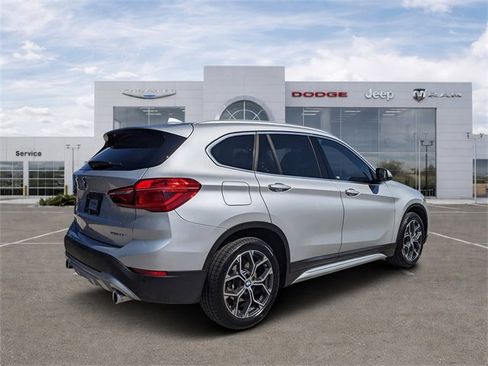 Used 2020 BMW X1 xDrive28i w/ Convenience Package image 3