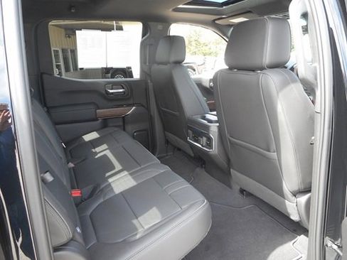 Used 2022 Chevrolet Silverado 1500 High Country w/ Technology Package image 20