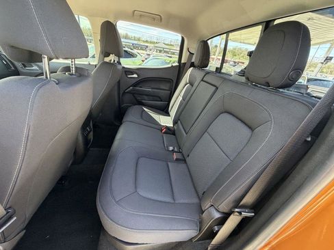 Used 2017 Chevrolet Colorado LT w/ LT Convenience Package image 11