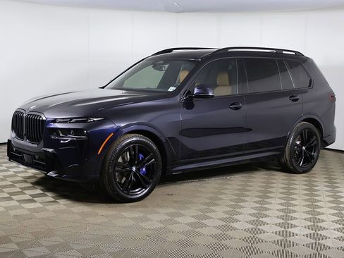 Used 2024 BMW X7 xDrive40i w/ M Sport Package AWD/4WD image 13