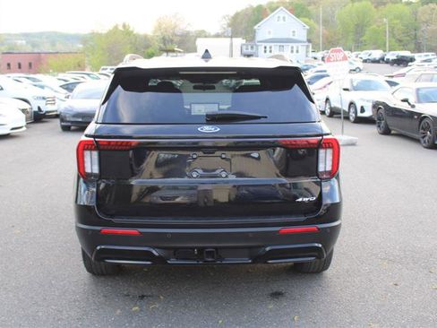 Used 2025 Ford Explorer ST-Line AWD/4WD image 7