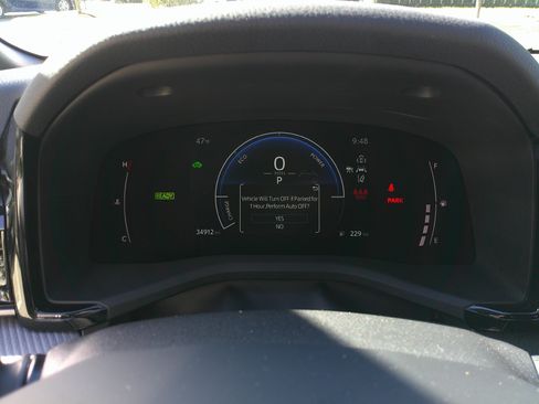 Used 2025 Toyota Camry SE image 22