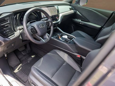Used 2025 Lexus TX 350 AWD w/ Technology Package image 10