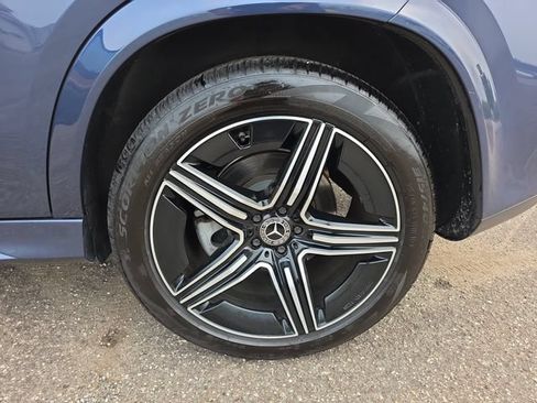 Used 2024 Mercedes-Benz GLE 350 4MATIC w/ AMG Line Exterior image 33