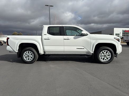 New 2026 Toyota Tacoma SR5 image 2