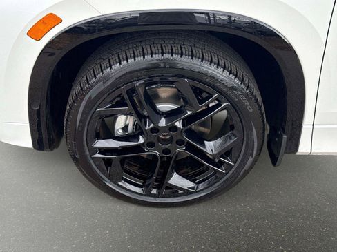 New 2026 Volkswagen Tiguan SE R-Line image 9