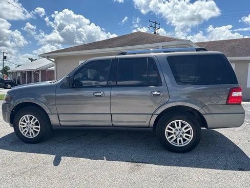 Used 2014 Ford Expedition Limited w/ Equipment Group 301A RWD image 6