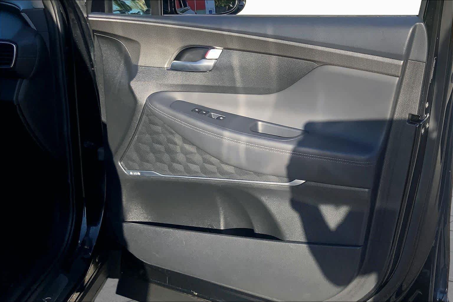 Used 2020 Hyundai Santa Fe Limited AWD/4WD image 22