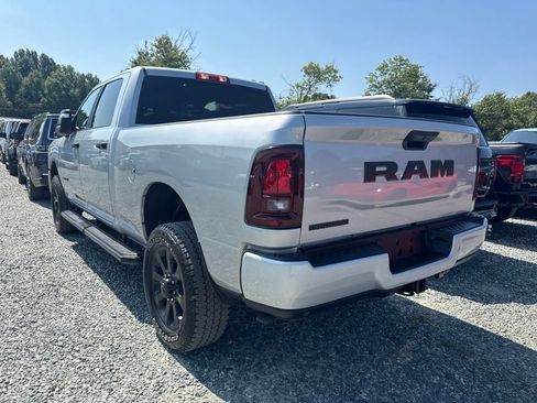Used 2026 RAM 2500 Big Horn AWD/4WD image 4