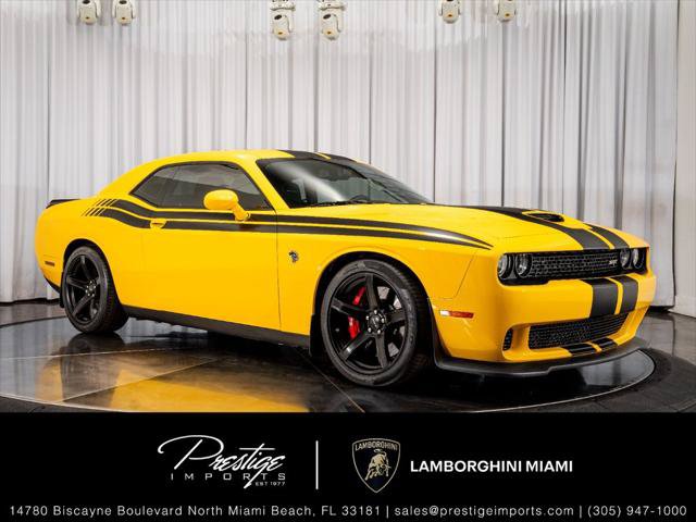 Used 2017 Dodge Challenger SRT Hellcat RWD image 1