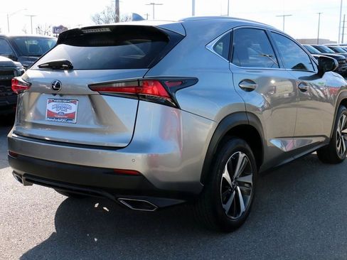 Used 2018 Lexus NX 300 FWD image 5