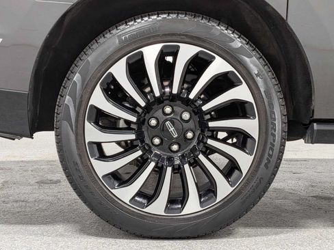 Used 2023 Lincoln Navigator L Black Label AWD/4WD image 36