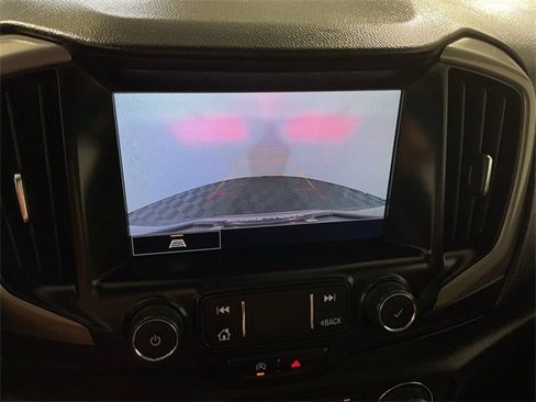 Used 2023 GMC Terrain AT4 image 2