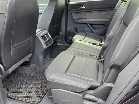Certified 2023 Volkswagen Atlas Cross Sport SE AWD/4WD image 12