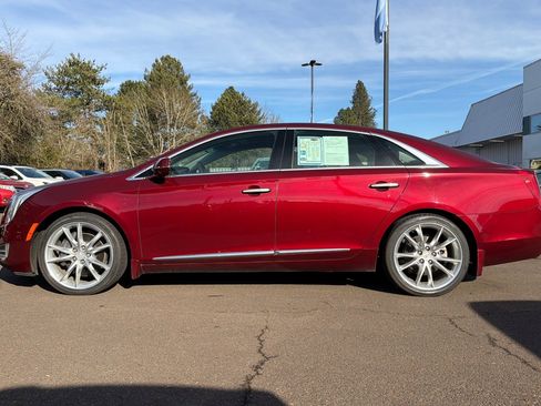 Used 2016 Cadillac XTS Premium image 7